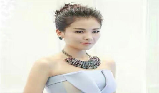 刘涛的个人资料，原来四十多岁的女人可以活的这么迷人！