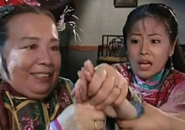 紫薇容嬷嬷同框，林心如发文遗憾没能合影，引发网友一大波回忆杀！