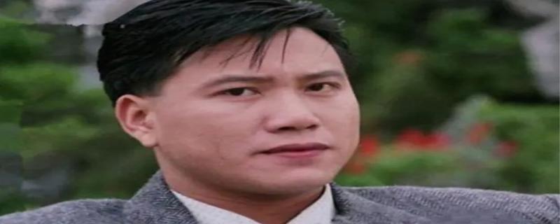 万梓良老婆是谁 万梓良为什么晚年那么穷