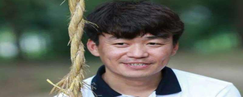 王宝强孩子是不是他自己的，王宝强现任妻子冯清