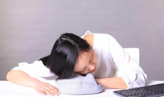 难入睡是什么原因怎么解决