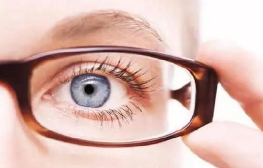 近视眼的并发症