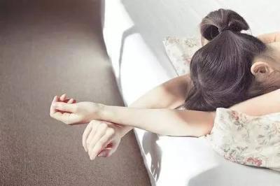 遇到丧亲之痛？这就是悲伤对你的身体可以做的