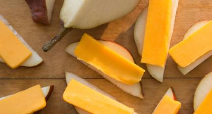 全脂奶酪实际上可能对您的心脏有益