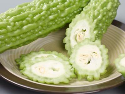 夏季多吃苦瓜，怎样做更美味。