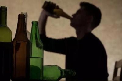 长期酗酒的危害