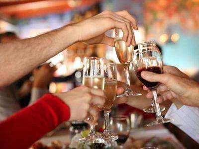 汽水解酒容易导致肠胃不适