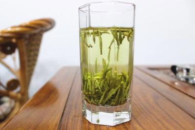 千万不要喝浓茶解酒