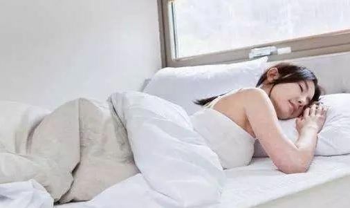 晚上怎样睡觉姿势减肥