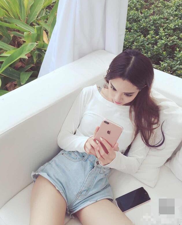 斗鱼美女主播静宝宝个人资料简介 静宝宝大尺度生活照写真图片