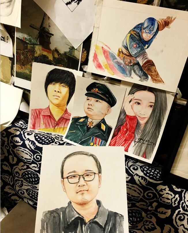 昔日斗鱼清纯画画主播王佩，“变脸”黑皮性感女神，遭网友嘲讽谩骂