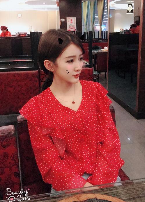 YY主播夏晴晴个人资料简介 心悦夏晴晴生活照微博图片写真