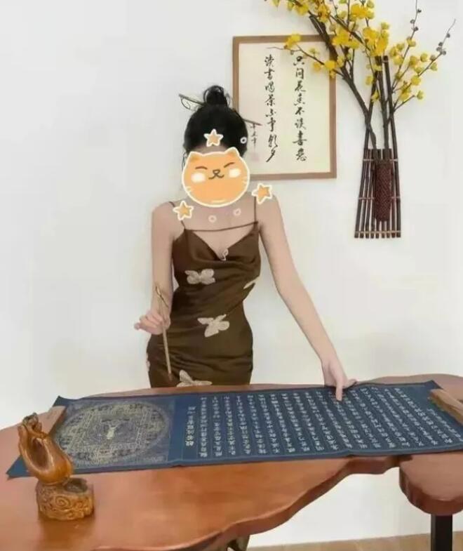 佛媛是什么意思？女网红露腿秀身材实则真卖货，“佛媛”已遭全网打击