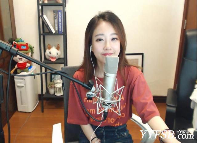 斗鱼嘉年华女主播真实颜值曝光 线下主播真实面容