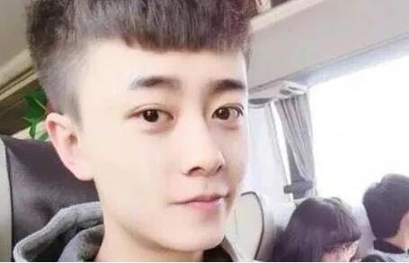 抖音颜值才艺美男网红高火火，网红主播高火火个人资料，为什么不直播了