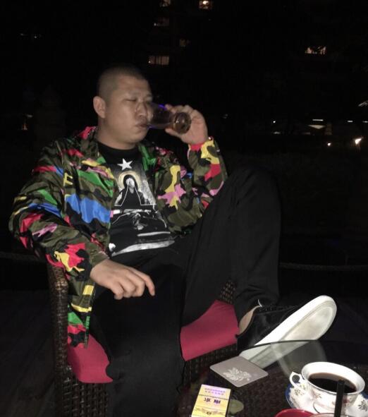 快手二驴个人资料背景，二驴是如何走红的，二驴有多少钱有多少身家