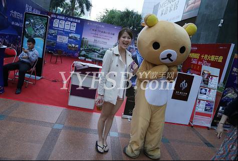 台湾当红网络女主播萧小M（也叫LULU）在广州的一天