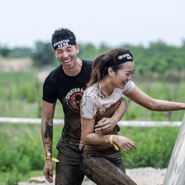 斗鱼峰峰三号333个人资料简介，户外主播峰峰三号被捕事件