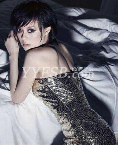 柳岩刘亦菲李冰冰 盘点女星吊带秀性感酥胸诱人喷血