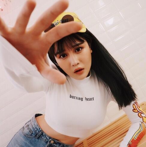 赵本山女儿球球与YY神豪小犟虎公布恋情 男主身家几十亿