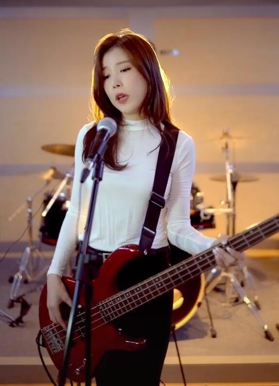 李智仁个人资料简介，抖音最美贝斯手图片，前Girls Day成员
