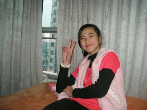 抖音宸荨樱桃蔡梓彤黑历史：退出GNZ48延迟出道 幼时成立至尊少女