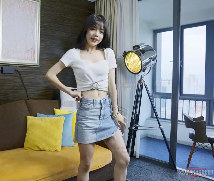 果冻传媒潘甜甜拍完三部曲隐退，最新作品《少女的悔悟》上线，在线资源被疯传