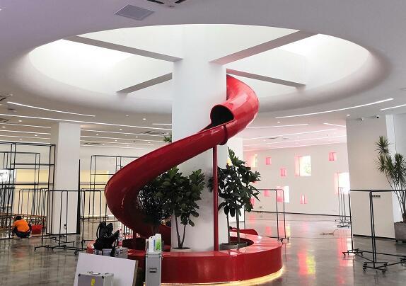 辛有志“辛选”直播基地开业，郎朗琴音共启，迪丽热巴将首秀与辛巴带货