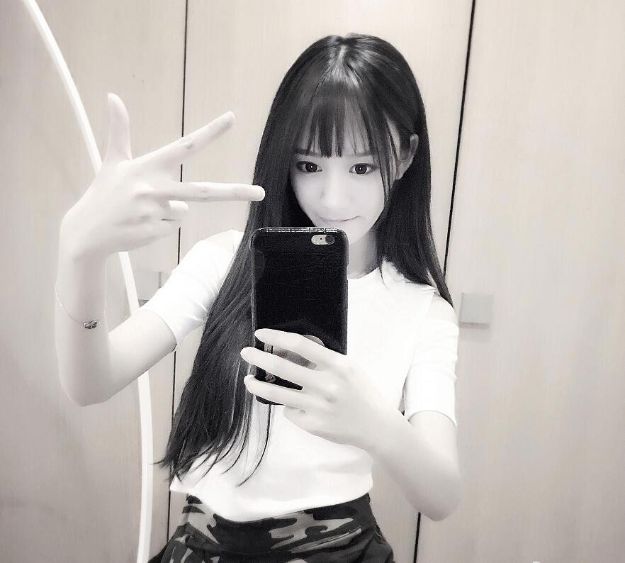斗鱼南波儿与老公刘畅（翼风Efeng）离婚，100天就闪婚三个月怀孕生子
