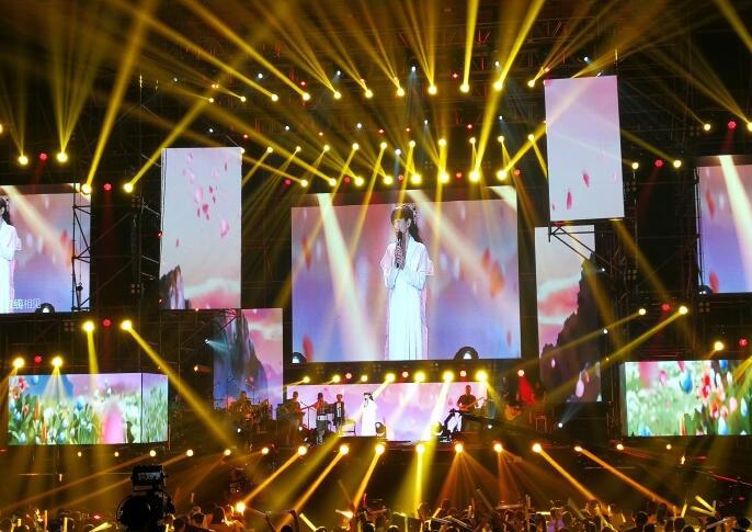 YY头条：文儿演唱会大获成功 多图直击演唱会现场