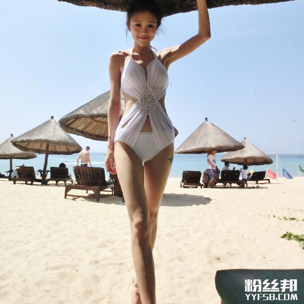 斗鱼女主播成靓欢个人资料 斗鱼欢欢女神直播间照片微博