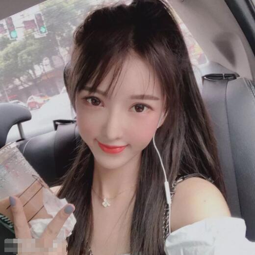 斗鱼南妹儿直播违规，因违规画面被封禁，事后表态又要凉了