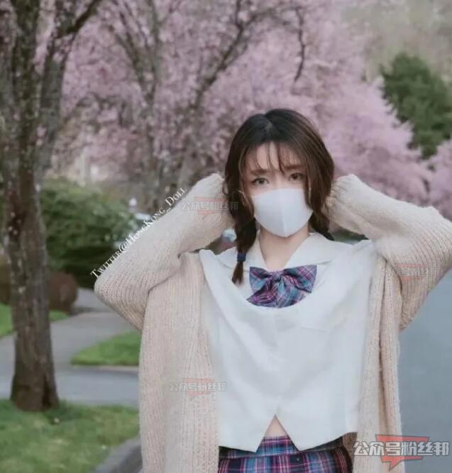 hongkongdoll玩偶姐姐爆红网络，玩偶姐姐采访视频，出道即巅峰陪玩系列封神