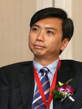 阔太李念自拍玩钻石炫富 揭秘李念小三上位史