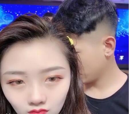 快手吴迪撮合安妮阿蒙两口和好 阿蒙认错之后蒙安夫妇情人节和好