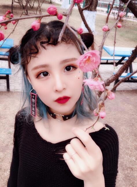 快手红人大胃王猫妹妹个人资料简介 快手猫妹妹背景微博照片写真