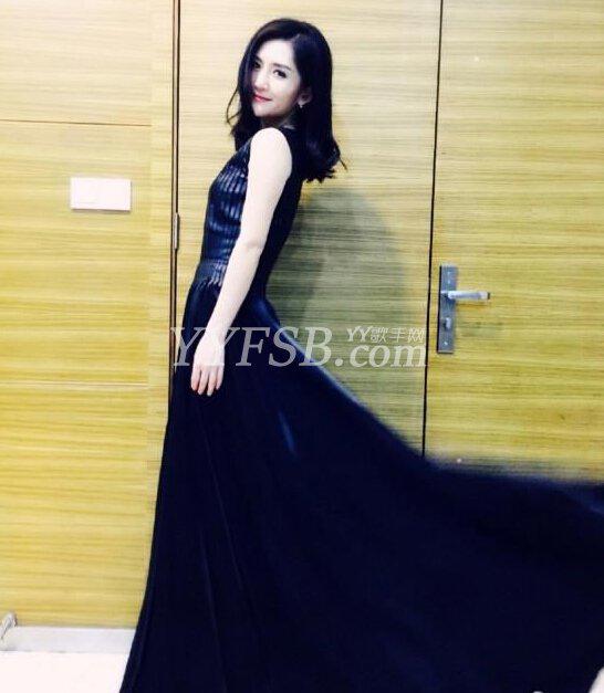 金鹰节开幕式谢娜主持受争议 网友微博批判主持功底不够