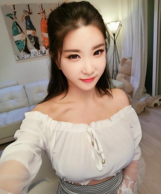 许允美YUNMEI个人资料简介 许允美直播间微博照片写真