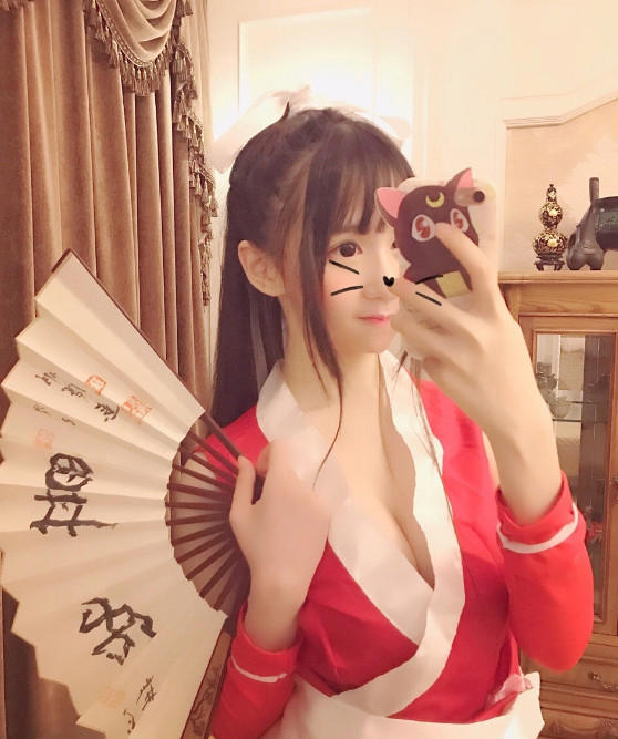 全民TV蔡萝莉S个人资料简介 抖音00后萌萝莉蔡萝莉照片写真