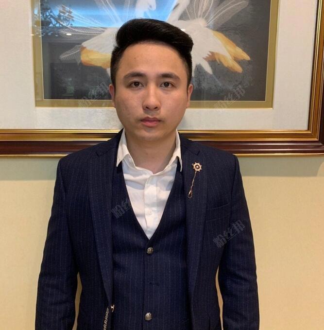 散打哥办演唱会，微博被人“安排”，大V爆“黑历史”送他上热搜