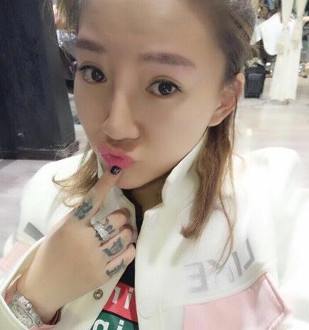 哈尔滨刘大美人家里是干什么的 YY刘大美人现实背景