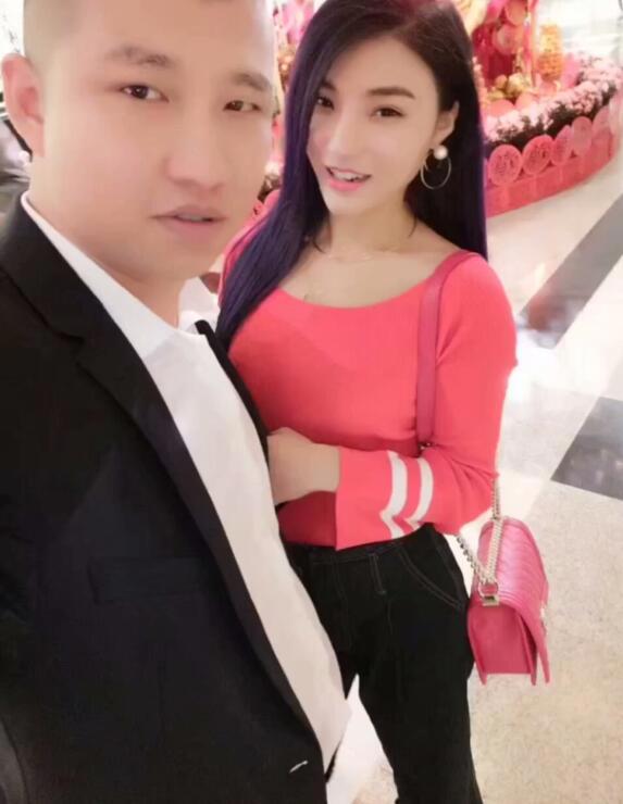 快手驴嫂平荣个人资料 二驴老婆平荣生活照图片微博写真