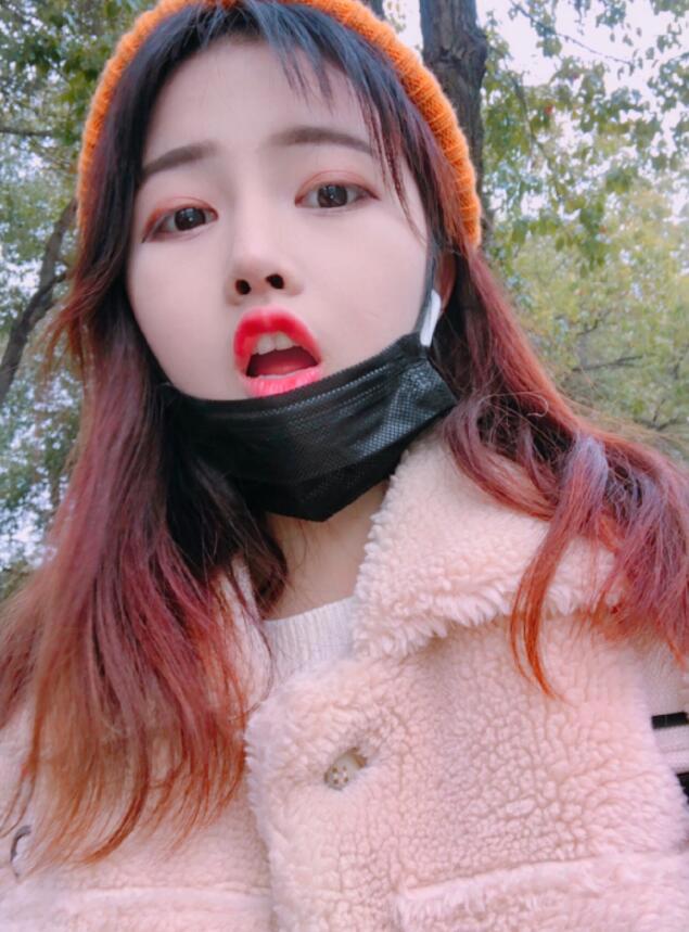快手次惑小仙女个人资料简介 次惑小仙女背景资料微博图片写真