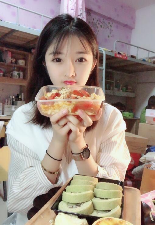 快手次惑小仙女个人资料简介 次惑小仙女背景资料微博图片写真