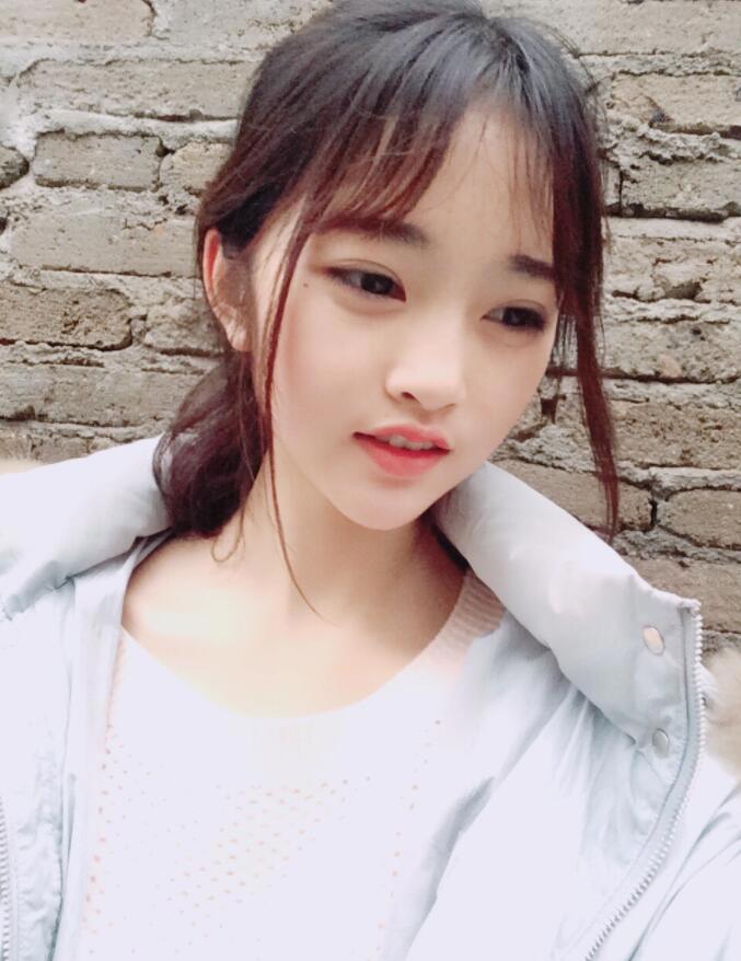 快手次惑小仙女个人资料简介 次惑小仙女背景资料微博图片写真