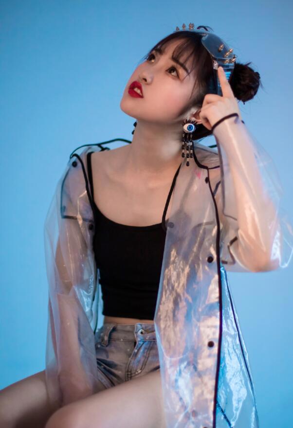 快手次惑小仙女个人资料简介 次惑小仙女背景资料微博图片写真