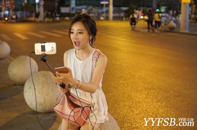 斗鱼TV主播冯提莫个人资料 直播间及个人照片