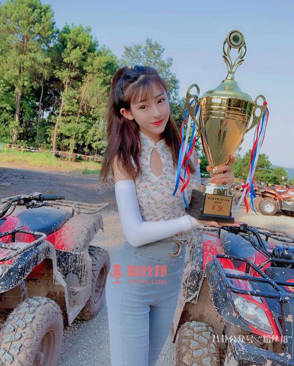 和李则则分手后，快手网红宝军新欢女友汤唯唯曝光，又是单亲妈妈？