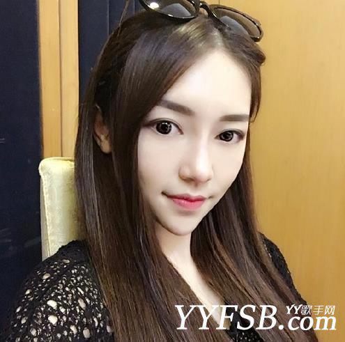 YY东方宝宝：宝哥天书宠爱的女主播