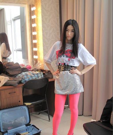 演员朱珠背景后台个人资料 朱珠照片写真